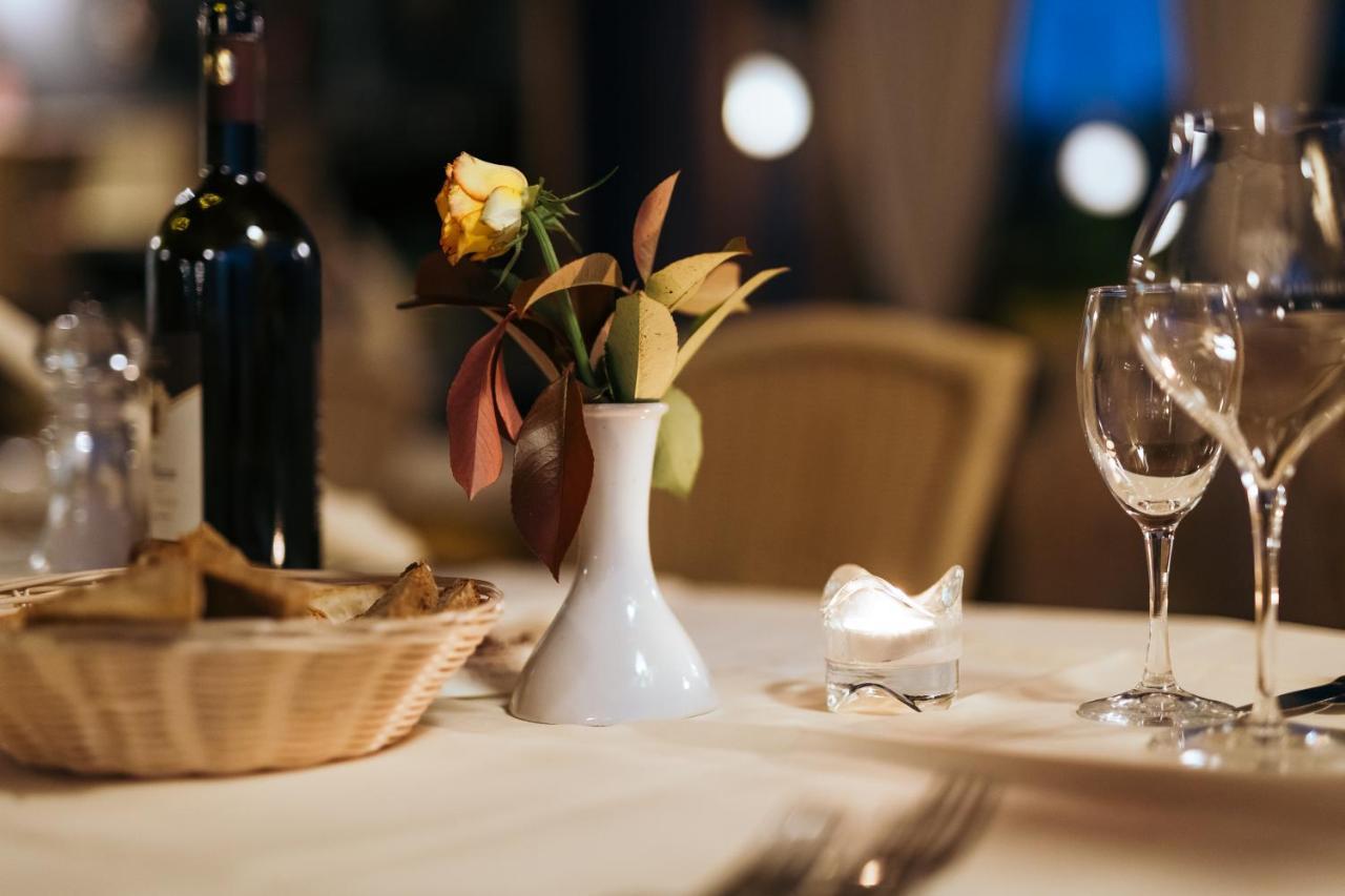 Agrihotel Elisabetta Collemezzano Kültér fotó
