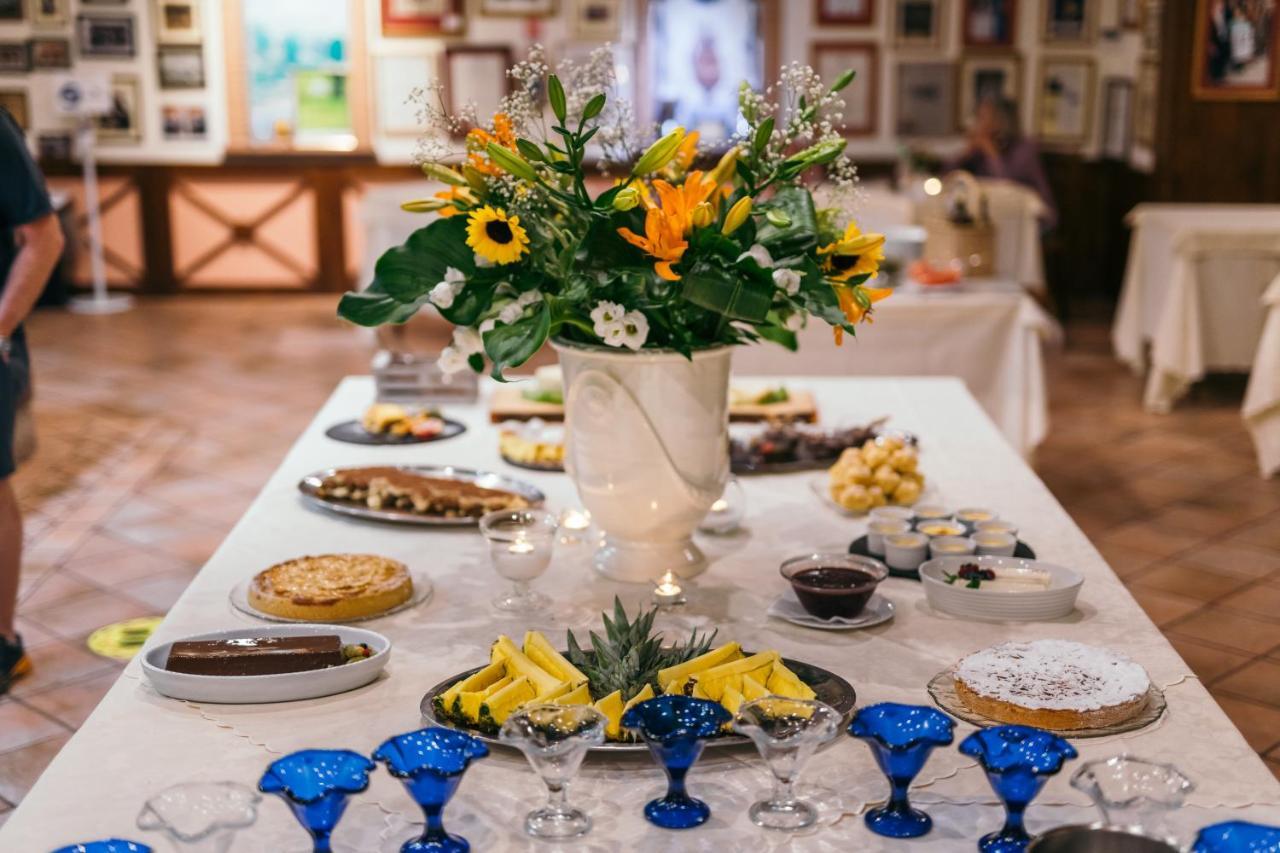 Agrihotel Elisabetta Collemezzano Kültér fotó